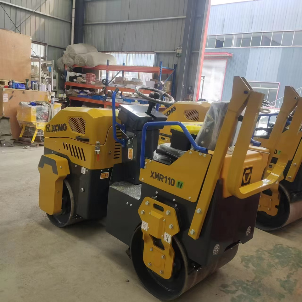 XCMG XMR110 1ton samll road roller hydraulic vibratory compator price - Каток тротуарный: фото 3 XCMG XMR110 1ton samll road roller hydraulic vibratory compator price - Каток тротуарный: фото 3