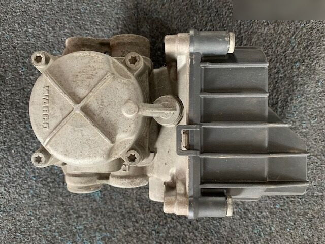 1867005 DAF XF 106 truck - Тормозной клапан для Грузовиков: фото 4 1867005 DAF XF 106 truck - Тормозной клапан для Грузовиков: фото 4