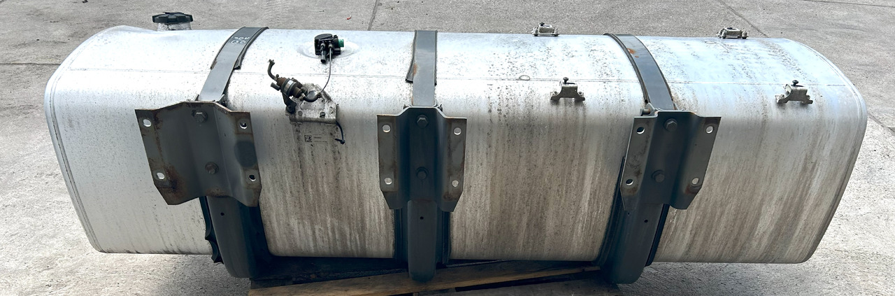 DAF XF 106 480 845L 2327x675x620 - Топливный бак для Грузовиков: фото 2 DAF XF 106 480 845L 2327x675x620 - Топливный бак для Грузовиков: фото 2