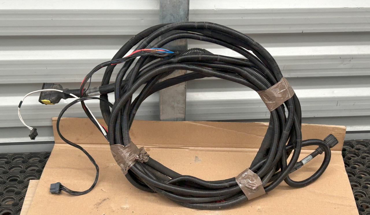 DAF XF 106 ELECTRICAL HARNESS - Кабели/ Провода: фото 1 DAF XF 106 ELECTRICAL HARNESS - Кабели/ Провода: фото 1