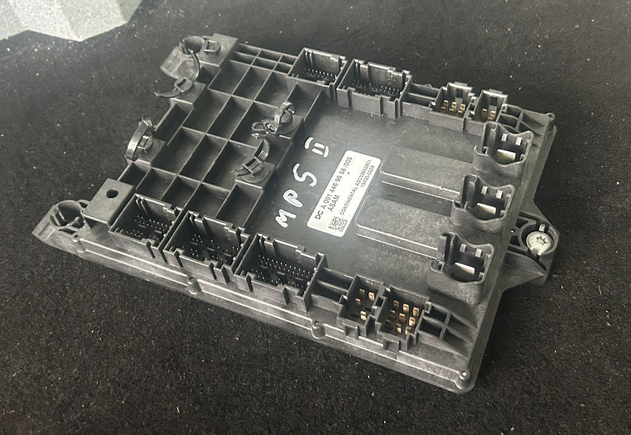 MERCEDES ACTROS MP5 A FUSE MODULE ASAM - Предохранитель: фото 3 MERCEDES ACTROS MP5 A FUSE MODULE ASAM - Предохранитель: фото 3