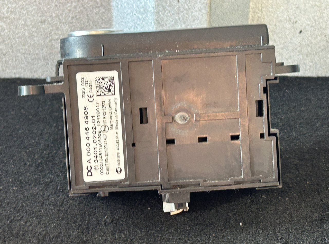 MERCEDES-BENZ ACTROS MP4 START/STOP IGNITION SWITCH - Приборная панель для Грузовиков: фото 3 MERCEDES-BENZ ACTROS MP4 START/STOP IGNITION SWITCH - Приборная панель для Грузовиков: фото 3