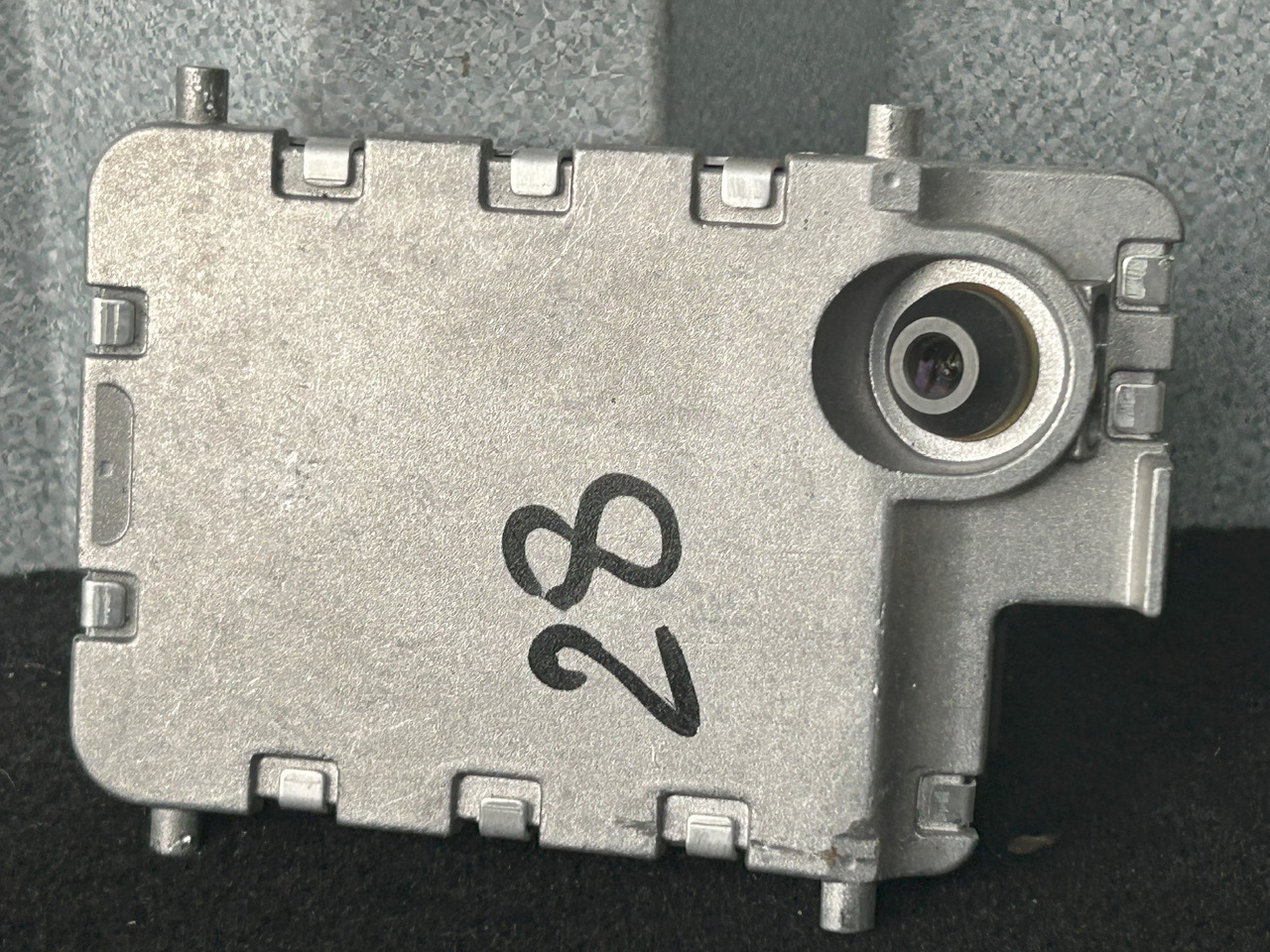 MERCEDES-BENZ ACTROS MP4 WINDSCREEN CAMERA LANE ASSISTANT - Сенсор: фото 3 MERCEDES-BENZ ACTROS MP4 WINDSCREEN CAMERA LANE ASSISTANT - Сенсор: фото 3