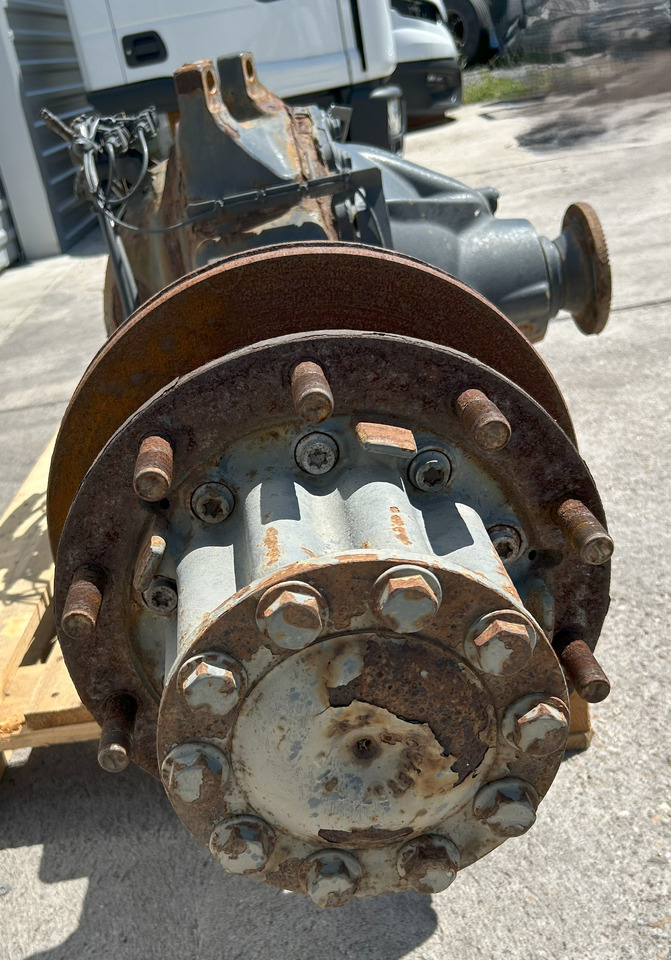 MERCEDES-BENZ REAR AXLE + HUBS ACTROS MP4 R440-13 2,846 - Задняя ось для Грузовиков: фото 2 MERCEDES-BENZ REAR AXLE + HUBS ACTROS MP4 R440-13 2,846 - Задняя ось для Грузовиков: фото 2