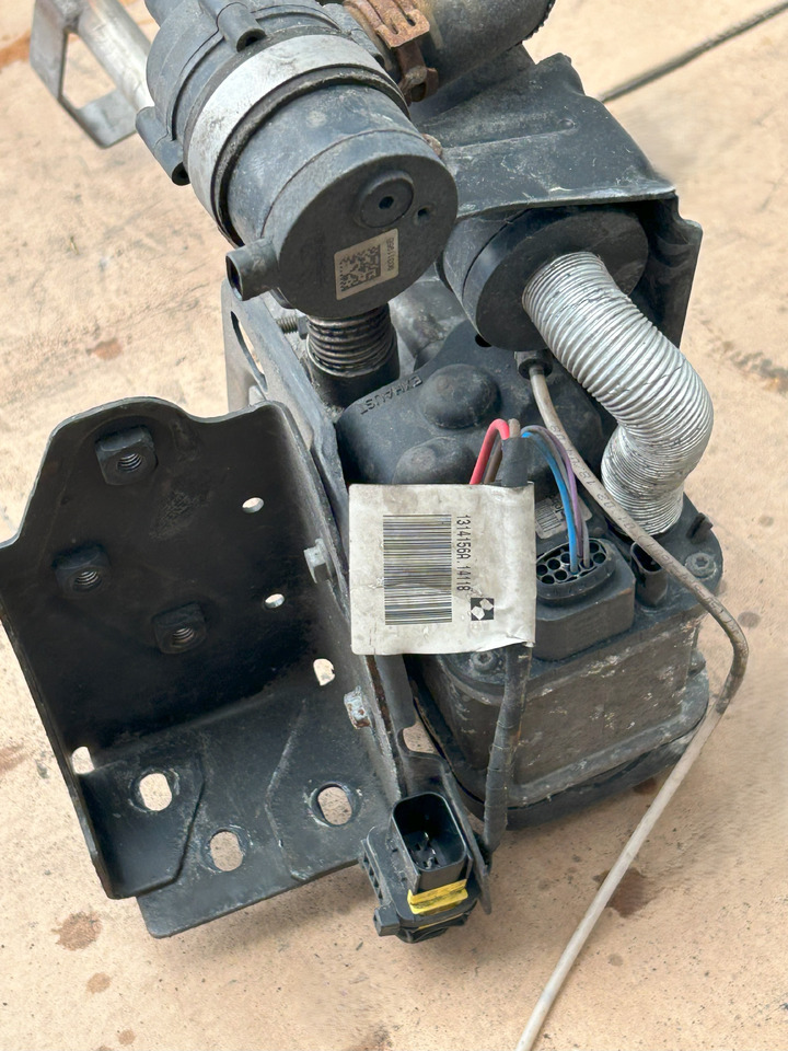 Отопление/ Вентиляция для Грузовиков MERCEDES-BENZ Webasto TP50  ACTROS MP4: фото 6 Отопление/ Вентиляция для Грузовиков MERCEDES-BENZ Webasto TP50  ACTROS MP4: фото 6