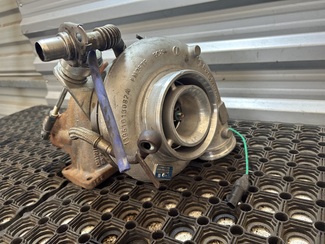 MERCEDES BorgWarner MERCEDES ACTROS MP4 - Турбина для Грузовиков: фото 1 MERCEDES BorgWarner MERCEDES ACTROS MP4 - Турбина для Грузовиков: фото 1