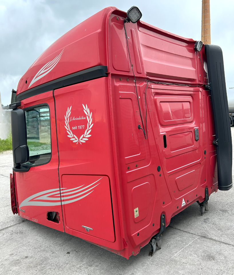 Mercedes Actros MP4 L StreamSpace 2,50 - Кабина: фото 3 Mercedes Actros MP4 L StreamSpace 2,50 - Кабина: фото 3