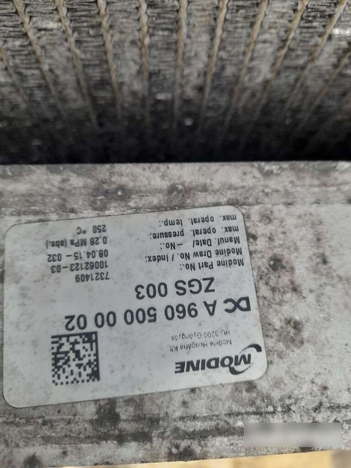 Mercedes-Benz ACTROS MP4 A9605003601 / A9605000002/ A9605053255 Mercedes-Benz truck - Радиатор для Грузовиков: фото 2 Mercedes-Benz ACTROS MP4 A9605003601 / A9605000002/ A9605053255 Mercedes-Benz truck - Радиатор для Грузовиков: фото 2