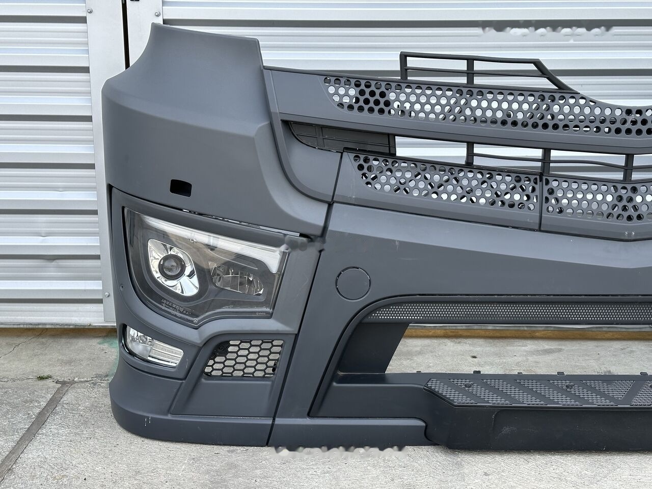Mercedes-Benz ACTROS MP4 MP5 A9618203159 A9618203059 Mercedes-Benz A 9608801690 A9618203159 A9618203059 - Бампер для Грузовиков: фото 3 Mercedes-Benz ACTROS MP4 MP5 A9618203159 A9618203059 Mercedes-Benz A 9608801690 A9618203159 A9618203059 - Бампер для Грузовиков: фото 3