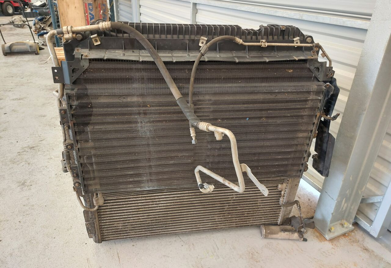 Mercedes-Benz ACTROS MP4 truck - Радиатор для Грузовиков: фото 3 Mercedes-Benz ACTROS MP4 truck - Радиатор для Грузовиков: фото 3