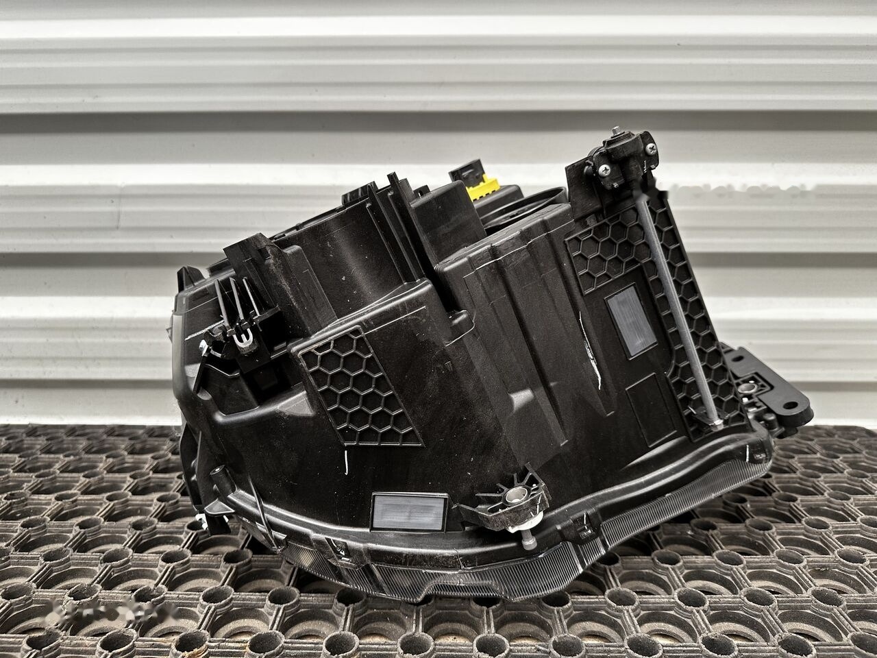 Mercedes-Benz LED ACTROS AROCS MP5 Mercedes-Benz ACTROS MP4 - Передняя фара для Грузовиков: фото 5 Mercedes-Benz LED ACTROS AROCS MP5 Mercedes-Benz ACTROS MP4 - Передняя фара для Грузовиков: фото 5