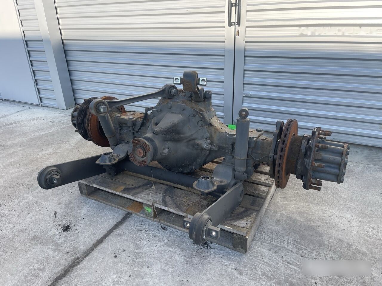 Mercedes-Benz R440-13 2.277 Mercedes-Benz MP4 truck - Задняя ось для Грузовиков: фото 1 Mercedes-Benz R440-13 2.277 Mercedes-Benz MP4 truck - Задняя ось для Грузовиков: фото 1