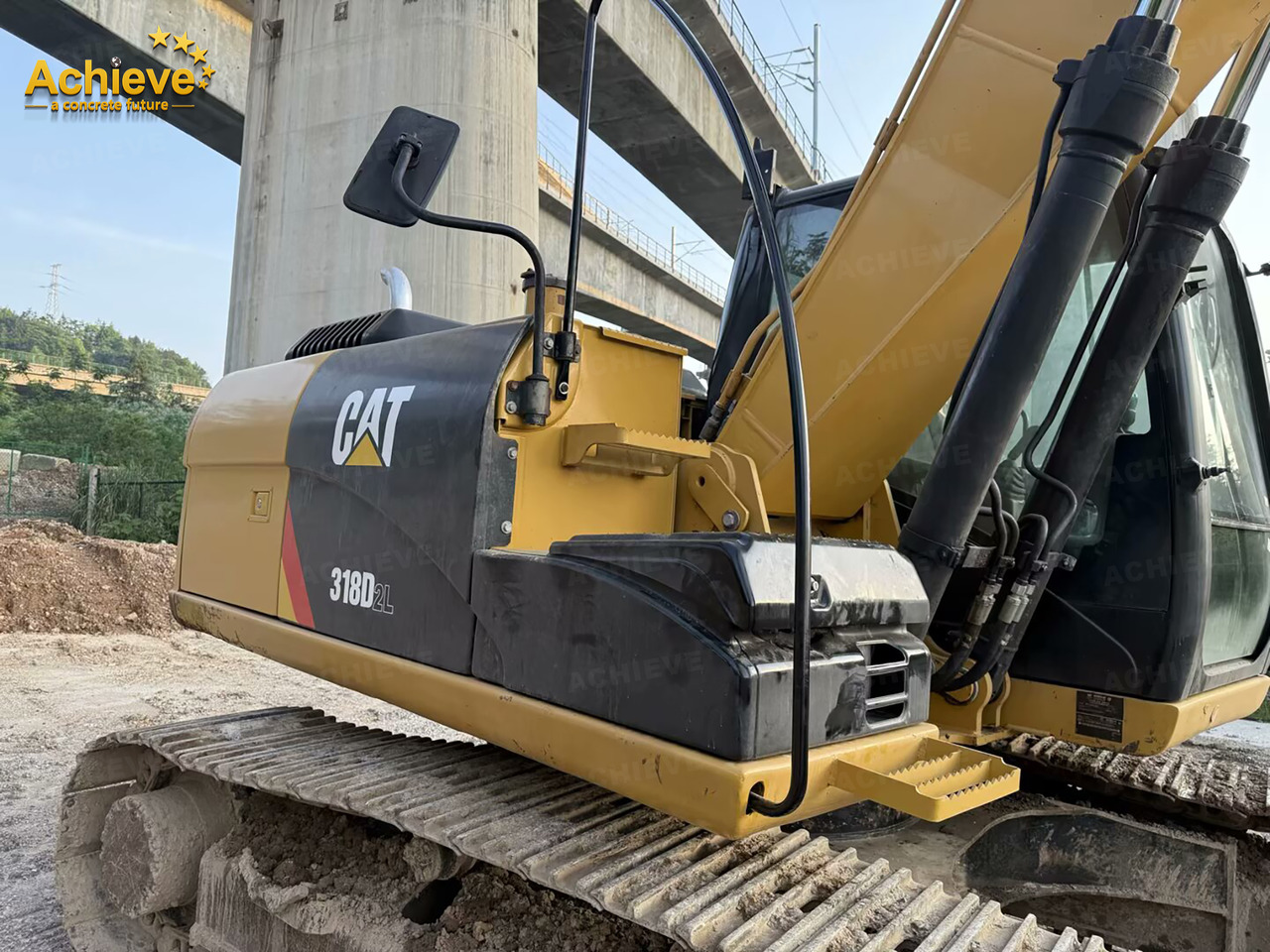 Caterpillar 318DL hydraulic excavator 0.72-0.8 m³ 91 kw/rpm 42.0-42.3 kN Cat® C4.2 【ACHIEVE】 TOP CONDITION!!! - Гусеничный экскаватор: фото 4 Caterpillar 318DL hydraulic excavator 0.72-0.8 m³ 91 kw/rpm 42.0-42.3 kN Cat® C4.2 【ACHIEVE】 TOP CONDITION!!! - Гусеничный экскаватор: фото 4