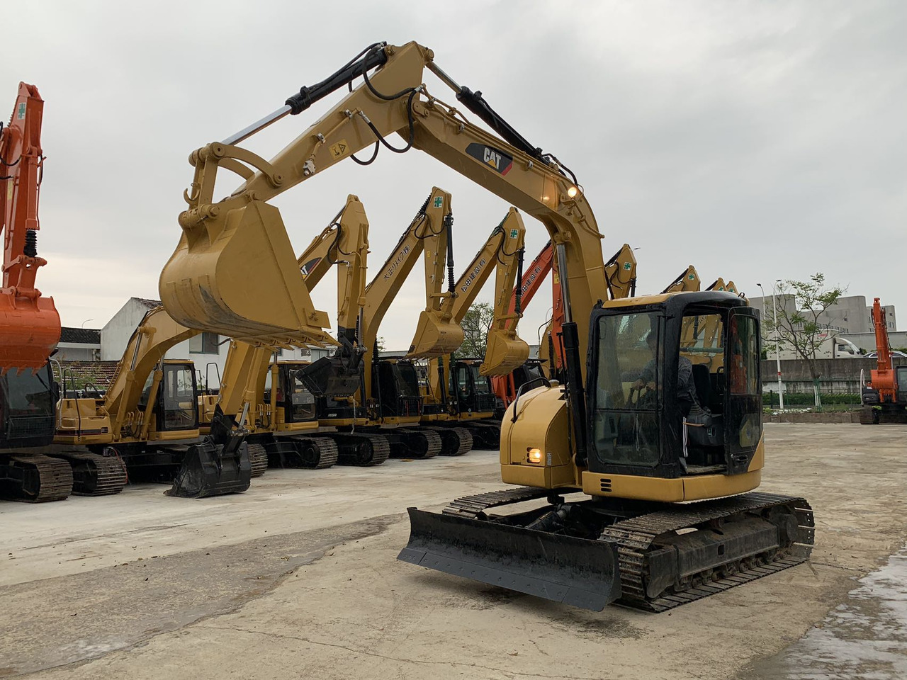 Caterpillar 308 Mini Excavator Used Machine Good Price on Sale - Гусеничный экскаватор: фото 2 Caterpillar 308 Mini Excavator Used Machine Good Price on Sale - Гусеничный экскаватор: фото 2