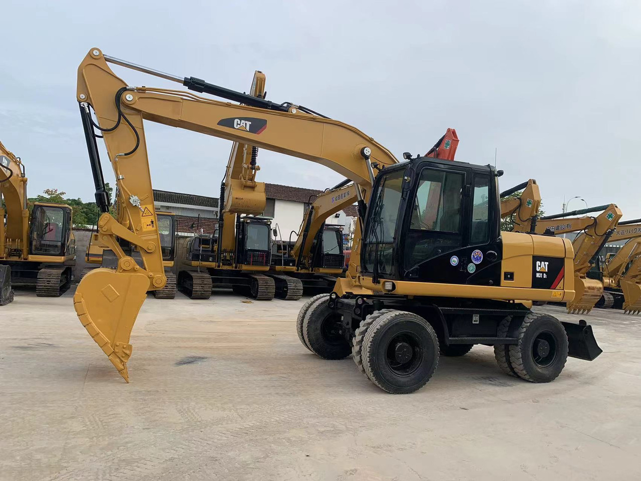 Caterpillar M315D Wheel Excavator Moving by Tires - Колёсный экскаватор: фото 2 Caterpillar M315D Wheel Excavator Moving by Tires - Колёсный экскаватор: фото 2