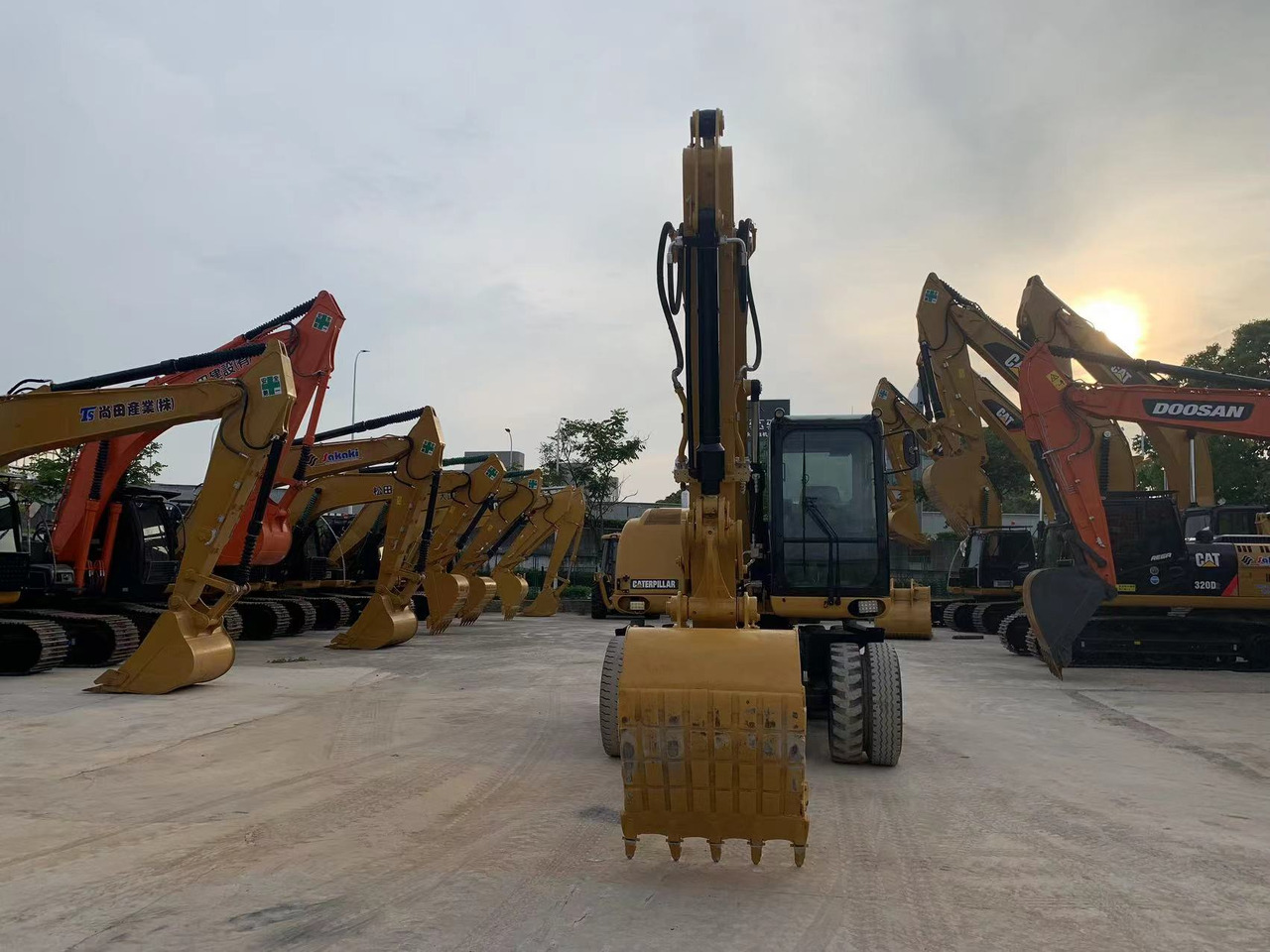 Caterpillar M315D Wheel Excavator Moving by Tires - Колёсный экскаватор: фото 5 Caterpillar M315D Wheel Excavator Moving by Tires - Колёсный экскаватор: фото 5
