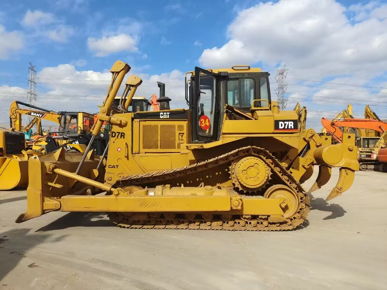 Caterpillar Secondhand Bulldozer CAT D7R Japan Origin Tracked Tractor - Бульдозер: фото 3 Caterpillar Secondhand Bulldozer CAT D7R Japan Origin Tracked Tractor - Бульдозер: фото 3
