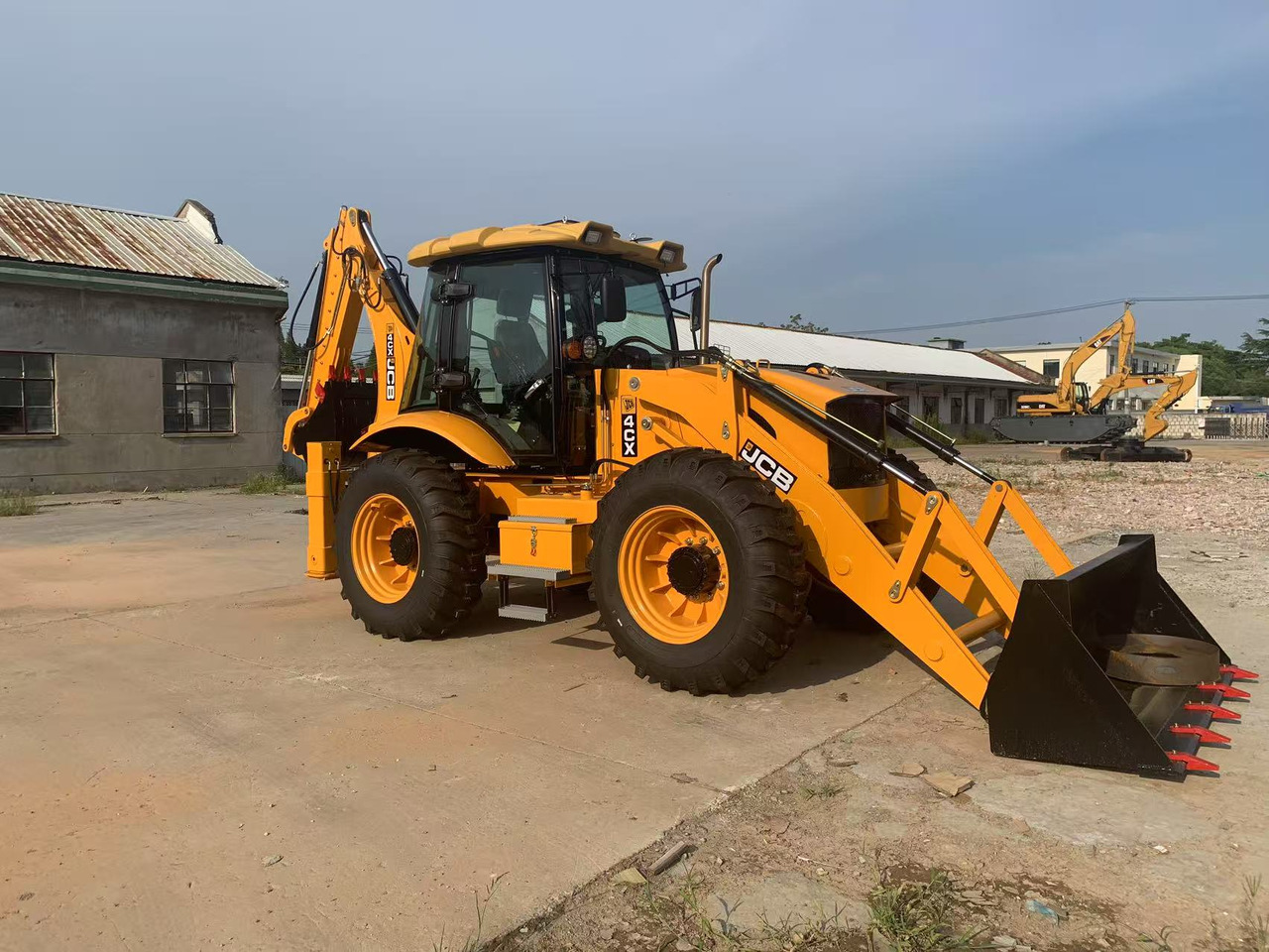 JCB 4x4 Backhoe Loader 4CX, 3CX Brand New Condition - Экскаватор-погрузчик: фото 5 JCB 4x4 Backhoe Loader 4CX, 3CX Brand New Condition - Экскаватор-погрузчик: фото 5