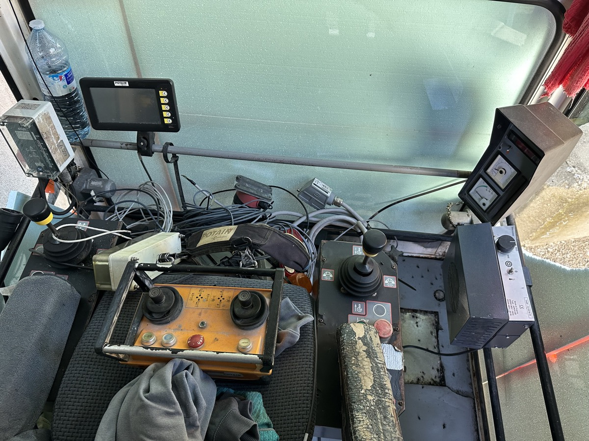 POTAIN MD 235 A J10 - Башенный кран: фото 3 POTAIN MD 235 A J10 - Башенный кран: фото 3