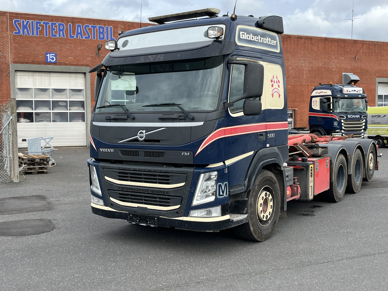 Volvo FM 500 8x4 - Крюковой мультилифт: фото 2 Volvo FM 500 8x4 - Крюковой мультилифт: фото 2