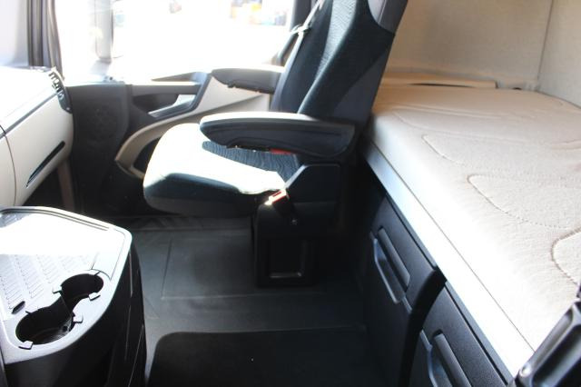 Грузовик-контейнеровоз/ Сменный кузов Mercedes-Benz Actros 1845 L nR: фото 10
