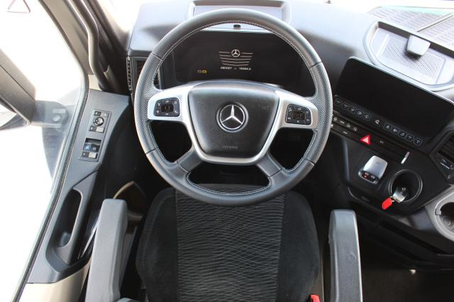 Грузовик-контейнеровоз/ Сменный кузов Mercedes-Benz Actros 1845 L nR: фото 8
