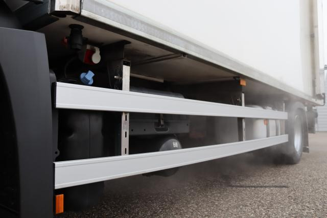 Mercedes-Benz Antos 1832 L - Рефрижератор: фото 3 Mercedes-Benz Antos 1832 L - Рефрижератор: фото 3