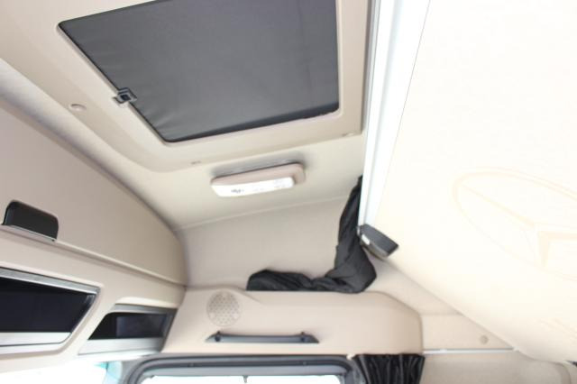 Mercedes-Benz Actros 1863LS NEUZUSTAND - Тягач: фото 2 Mercedes-Benz Actros 1863LS NEUZUSTAND - Тягач: фото 2