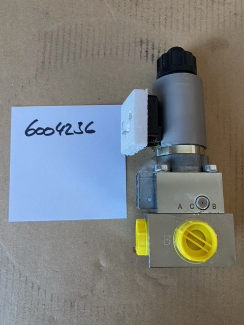 O&K Terex RH120 RH170 Control valves 6004235 1455219 6004236 1455220 505-2467 505-2196 - Запчасти для Экскаваторов: фото 3 O&K Terex RH120 RH170 Control valves 6004235 1455219 6004236 1455220 505-2467 505-2196 - Запчасти для Экскаваторов: фото 3