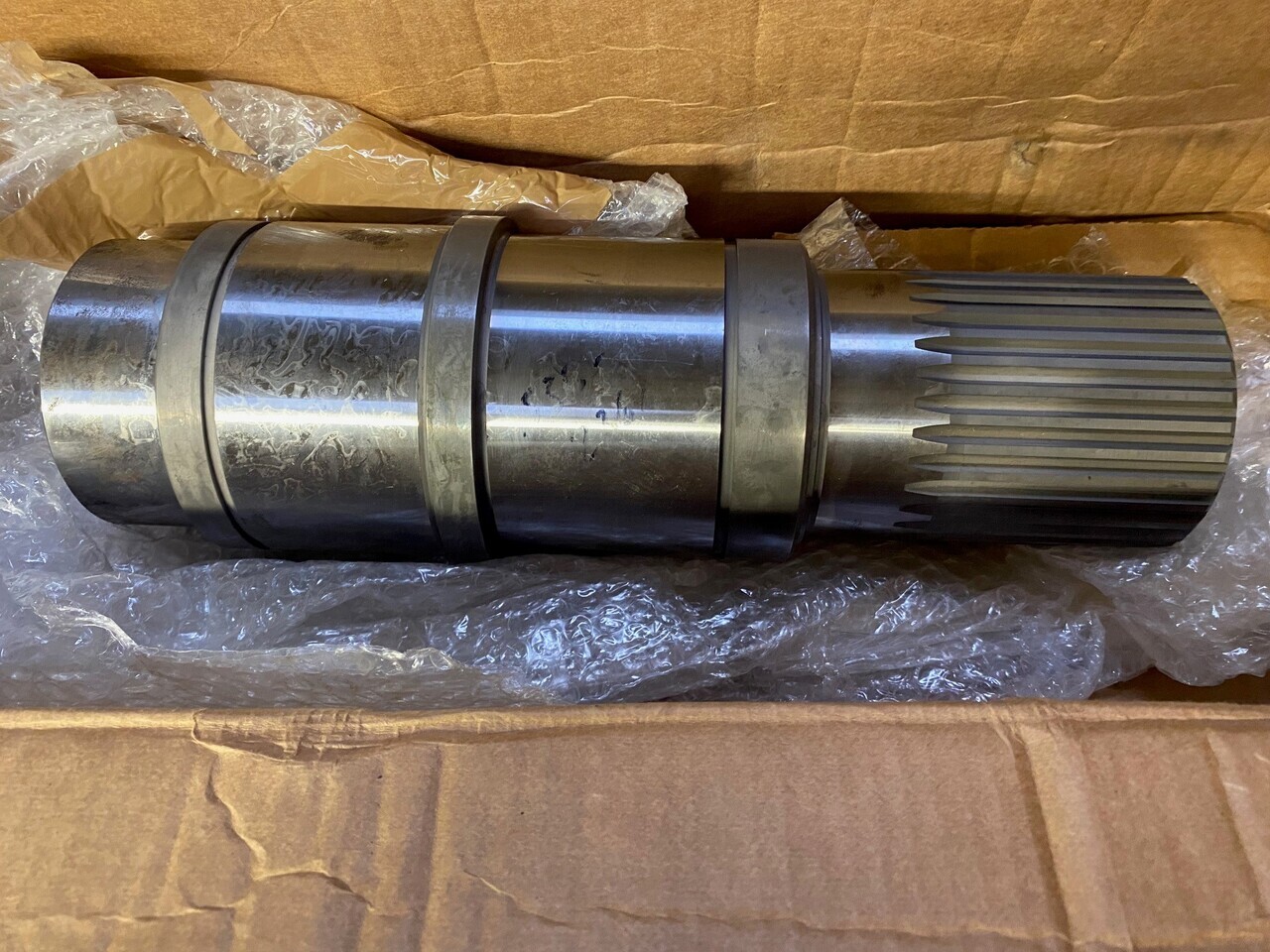 O&K Terex RH200 RH340 6050 6060 Serrated Shaft 6003070 4027846 535-2368 - Запчасти: фото 1 O&K Terex RH200 RH340 6050 6060 Serrated Shaft 6003070 4027846 535-2368 - Запчасти: фото 1