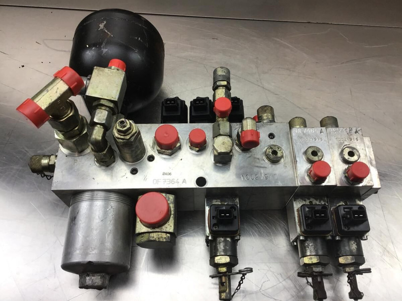 Liebherr A900C Li / A934 Li / A934B Li / A944 Li / A944B Li - Гидравлика: фото 1 Liebherr A900C Li / A934 Li / A934B Li / A944 Li / A944B Li - Гидравлика: фото 1