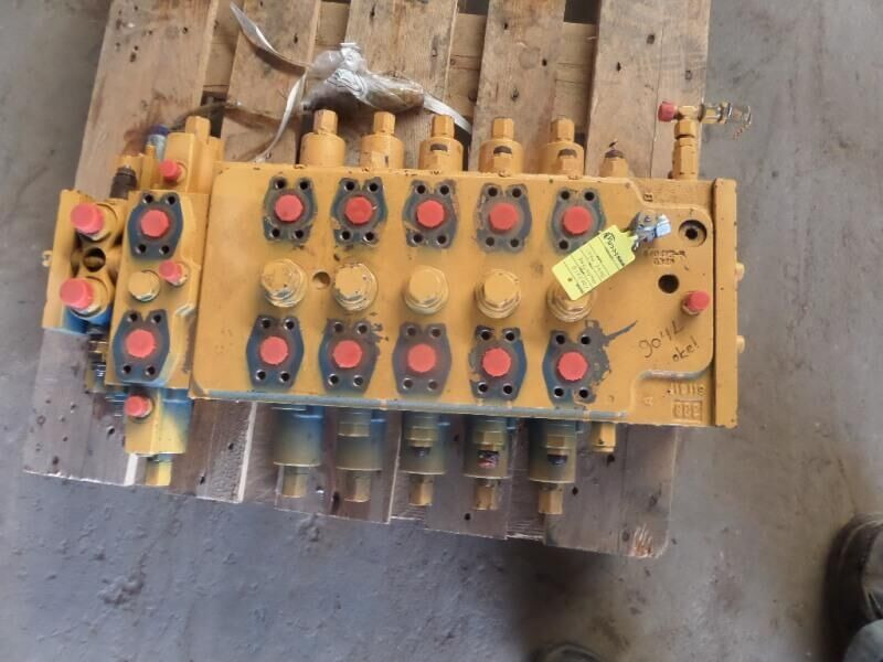 Liebherr A904 Li - Блок цилиндров: фото 1 Liebherr A904 Li - Блок цилиндров: фото 1