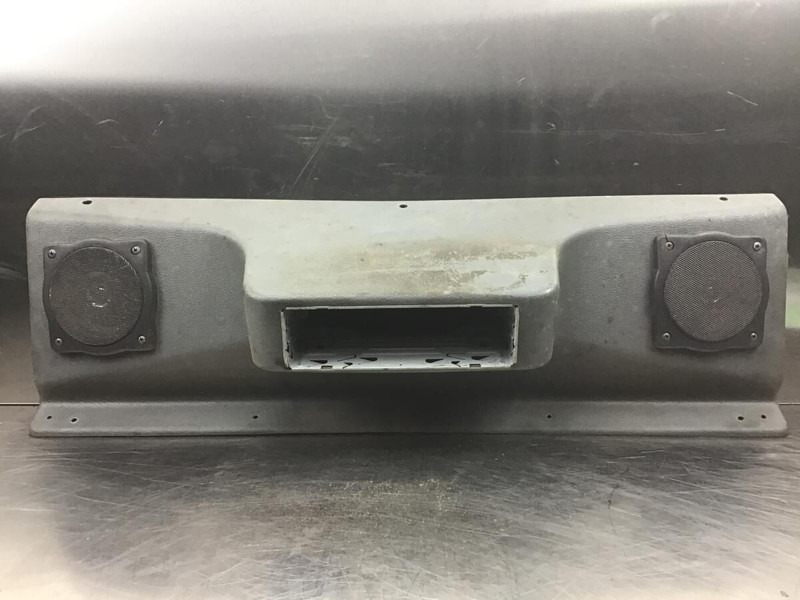 Liebherr A904C Li / A900C Li / A316 Li / A314 Li / A944C Li / A914C li / A934C Li EDC / A924C Li / R944C Li / A311 Li / R904C / R914C / R - Кабина и интерьер: фото 1 Liebherr A904C Li / A900C Li / A316 Li / A314 Li / A944C Li / A914C li / A934C Li EDC / A924C Li / R944C Li / A311 Li / R904C / R914C / R - Кабина и интерьер: фото 1