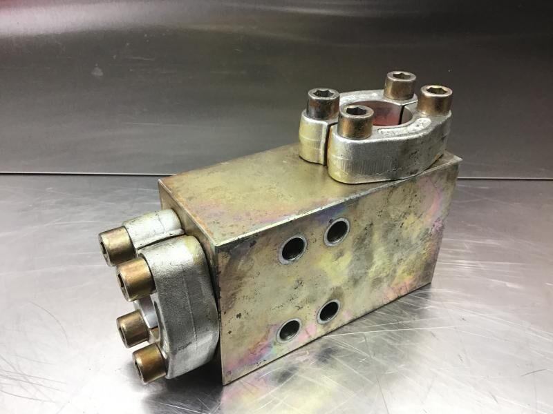 Liebherr A934C Li / R934C / R944C Li - Гидравлика: фото 3 Liebherr A934C Li / R934C / R944C Li - Гидравлика: фото 3