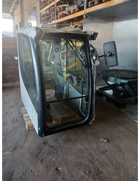 Liebherr Cabin - Кабина и интерьер: фото 4 Liebherr Cabin - Кабина и интерьер: фото 4