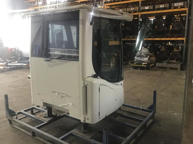 Liebherr Cabin - Кабина и интерьер: фото 4 Liebherr Cabin - Кабина и интерьер: фото 4