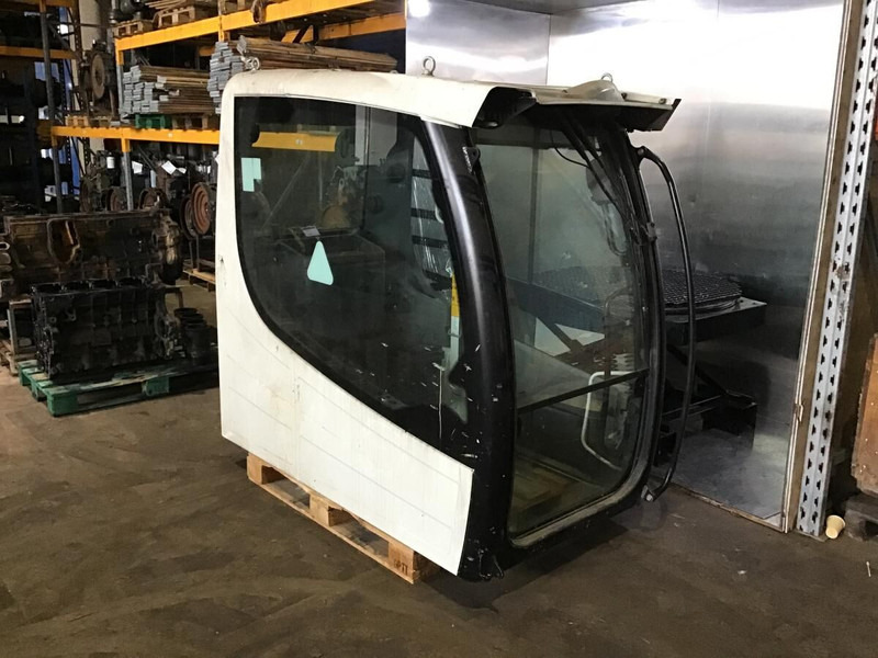 Liebherr Cabin - Кабина и интерьер: фото 3 Liebherr Cabin - Кабина и интерьер: фото 3