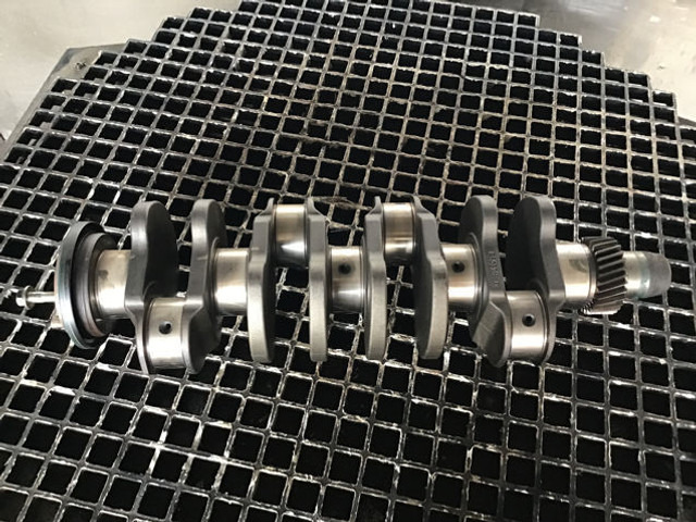 Liebherr Crankshaft - Коленчатый вал: фото 1 Liebherr Crankshaft - Коленчатый вал: фото 1