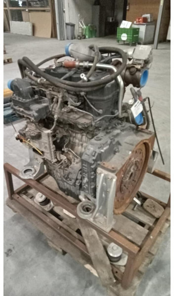 Liebherr D924 A7-04 - Двигатель: фото 2 Liebherr D924 A7-04 - Двигатель: фото 2