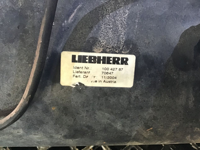 Liebherr Equalizing Reservoir - Расширительный бачок: фото 4 Liebherr Equalizing Reservoir - Расширительный бачок: фото 4