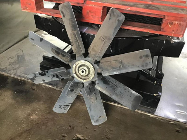 Liebherr Fan Blade - Вентилятор: фото 1 Liebherr Fan Blade - Вентилятор: фото 1