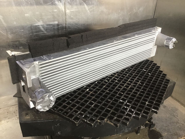Liebherr Intercooler - Интеркулер: фото 3 Liebherr Intercooler - Интеркулер: фото 3