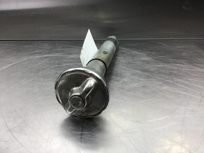 Liebherr Oil Filler Neck - Двигатель и запчасти: фото 3 Liebherr Oil Filler Neck - Двигатель и запчасти: фото 3