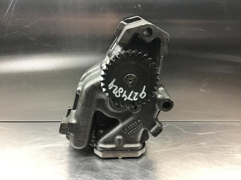 Liebherr Oil Pump - Масляный насос: фото 1 Liebherr Oil Pump - Масляный насос: фото 1