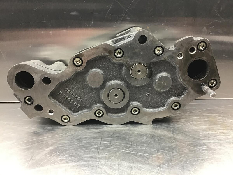 Liebherr Oil Pump - Масляный насос: фото 3 Liebherr Oil Pump - Масляный насос: фото 3