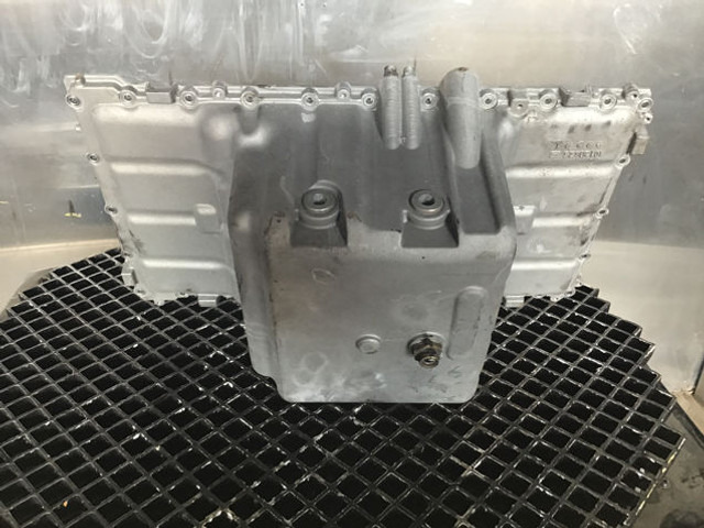 Liebherr Oil Sump - Картер: фото 4 Liebherr Oil Sump - Картер: фото 4