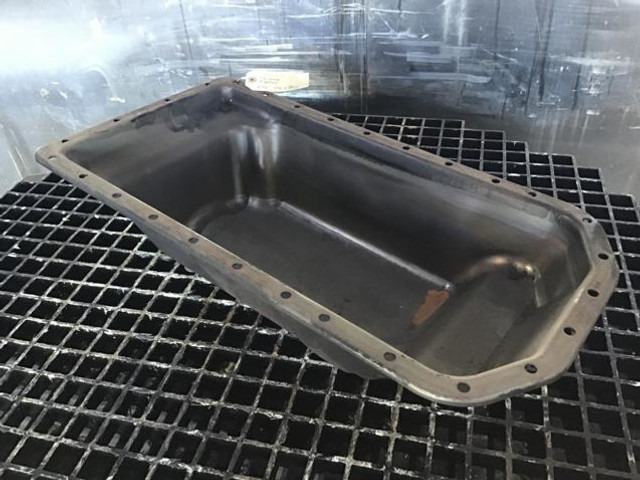 Liebherr Oil Sump - Картер: фото 2 Liebherr Oil Sump - Картер: фото 2