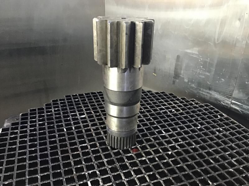 Liebherr Output Shaft - Ось и запчасти: фото 1 Liebherr Output Shaft - Ось и запчасти: фото 1