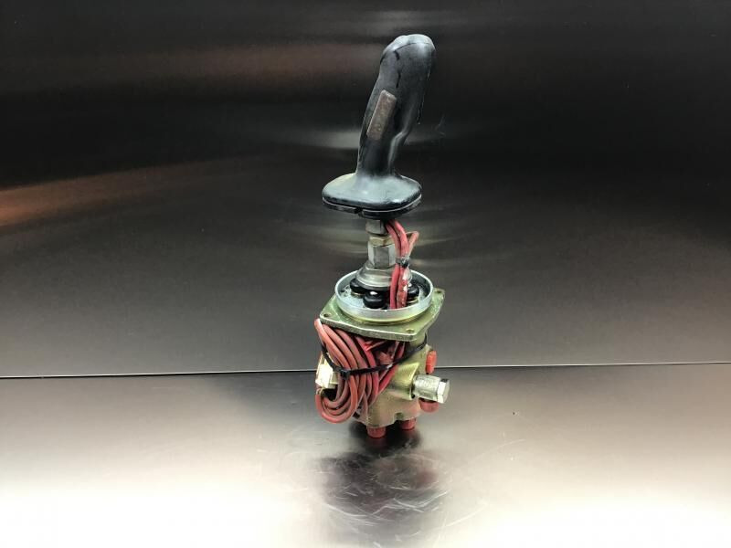 Liebherr Pilot Control Unit Compleet - Рычаг переключения передач: фото 2 Liebherr Pilot Control Unit Compleet - Рычаг переключения передач: фото 2