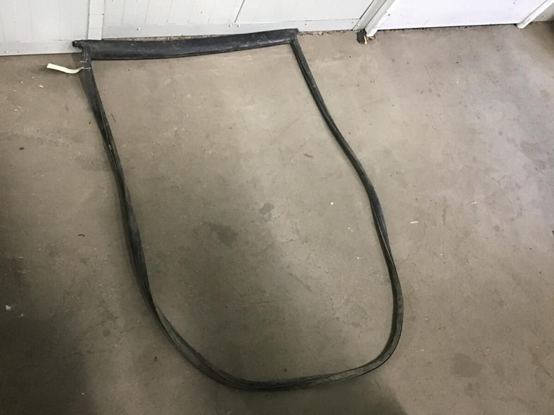 Liebherr R900 Li / R914B / R912 Li / R904 / R902 Li / R922 / A904 Li / A904 INDUSTRIAL / A902 Li / A900C Li / A900B Li / A900 ZW / A900 L - Кабина и интерьер: фото 1 Liebherr R900 Li / R914B / R912 Li / R904 / R902 Li / R922 / A904 Li / A904 INDUSTRIAL / A902 Li / A900C Li / A900B Li / A900 ZW / A900 L - Кабина и интерьер: фото 1